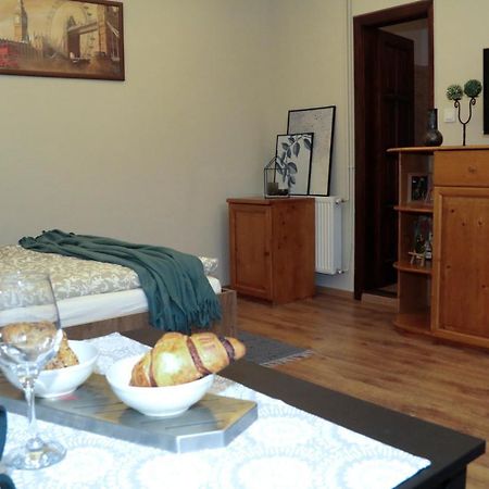 Pálma Apartmanok szálláshely Százhalombatta 6a Esterno foto