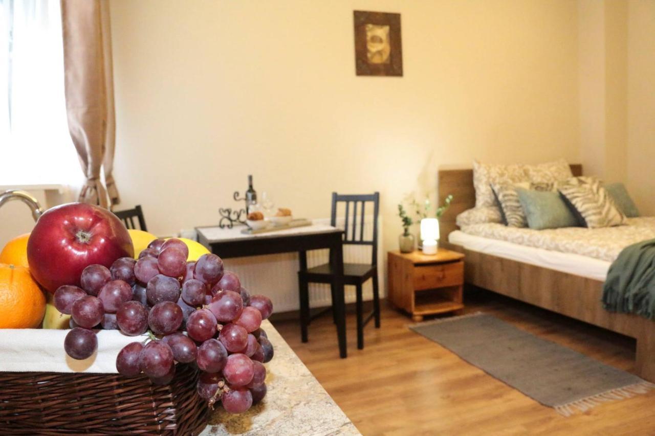 Pálma Apartmanok szálláshely Százhalombatta 6a Esterno foto