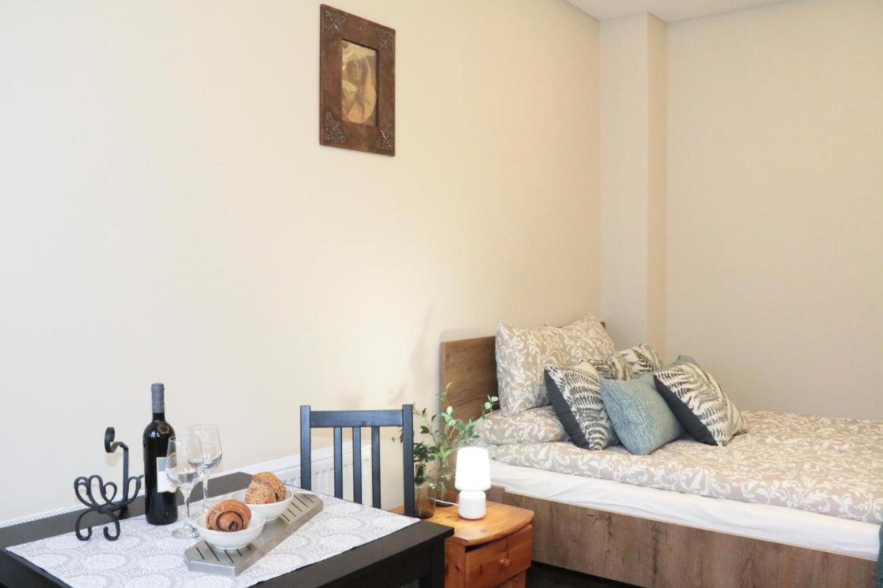 Pálma Apartmanok szálláshely Százhalombatta 6a Esterno foto